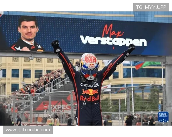 维斯塔潘强势夺冠梅赛德斯战术失误成赛季最大焦点